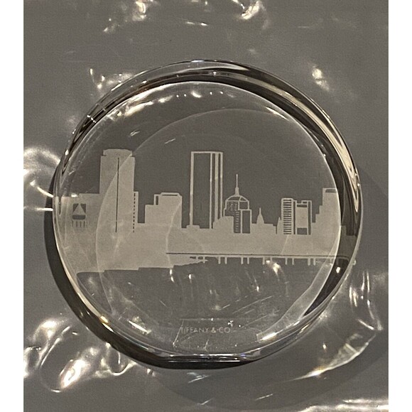 Rare Tiffany & Co Crystal Boston Skyline Paperweight Val St. Lambert 3.25” X  1” - Picture 2 of 4